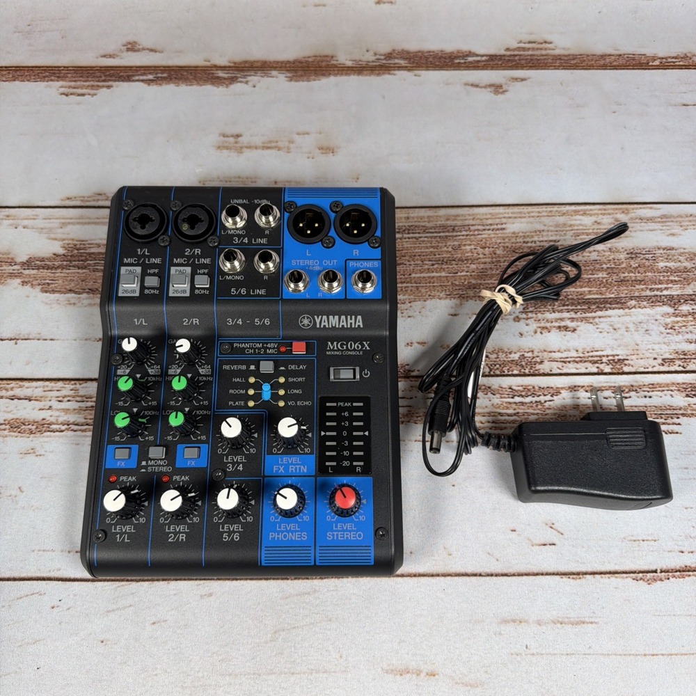 Yamaha MG06X 6-Channel Analog Mixer with SPX Digital Effects & AC Adapter